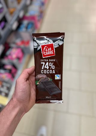 Extra Dark 74%