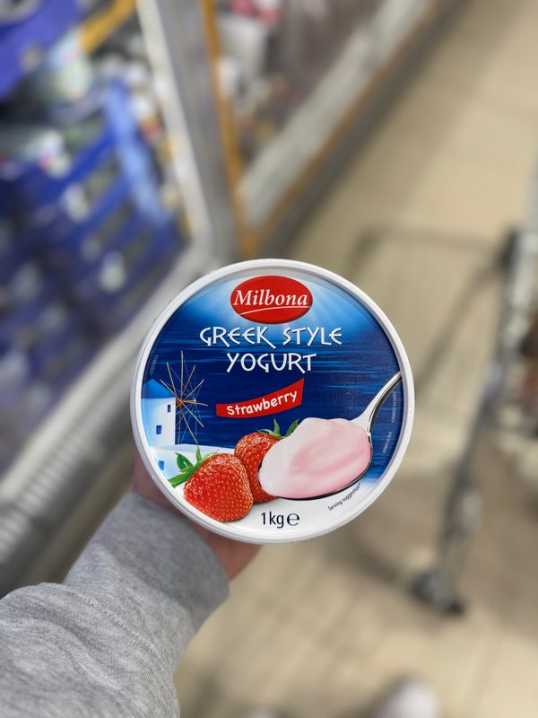 Greek Style Yogurt Strawberry
