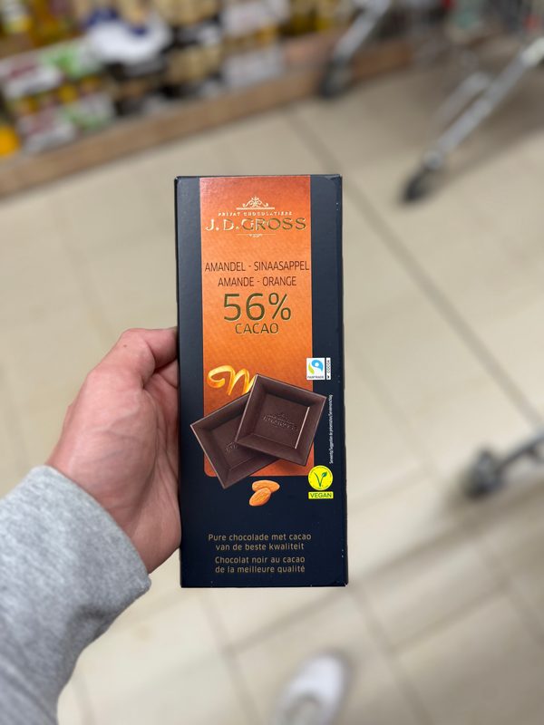 Amandel - Sinaasappel 56% Cacao