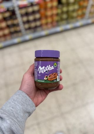 Milka chocolate paste