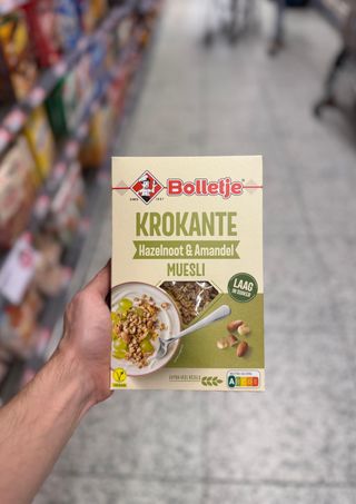 Krokante muesli met hazelnoten en amandelen