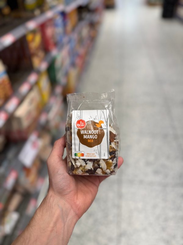 Walnoot & mango Mix