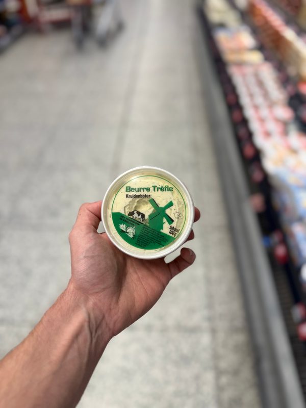 Kruidenboter met Tuinkruiden en Knoflook