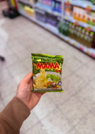 Oriental Style Instant Noodles Vegetable Flavour